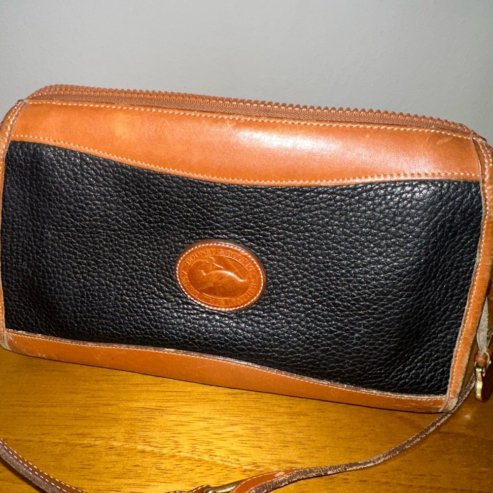 Dooney & Bourke purse